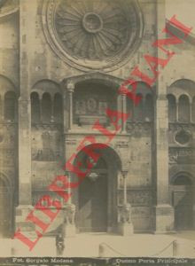 Sorgato - - Modena: Duomo, porta principale.