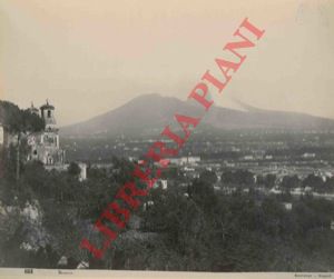 Sommer - - Napoli. Vesuvio (panoramica, sullo sfondo).