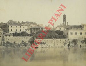 - - Roma : Tempio di Vesta visto dal Tevere.
