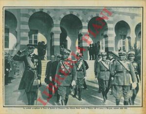 - - Le cordiali accoglienze al Duca di Spoleto in Cirenaica : Sua Altezza Reale lascia il Palazzo del Governo, a Bengasi, salutato dalla folla.