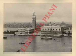 - - Venezia. Panorama della citt visto dall'isola di San Giorgio.