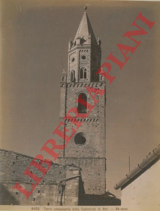- - Atri. Cattedrale : Torre campanaria - Porta e fenestra - Altare in legno dorato della sacrestia.