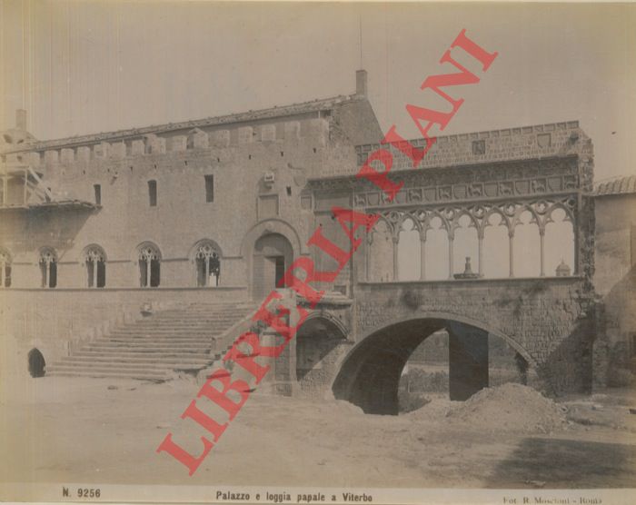 Fot. R. Moscioni. Roma - - Viterbo. Palazzo e Loggia papale.