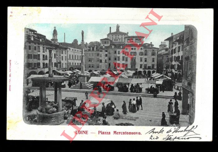 - - Udine. Piazza Mercato Nuovo. Animata.