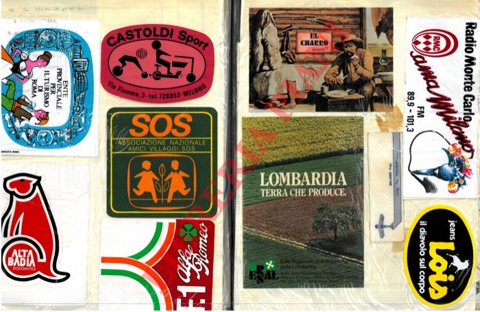 - - Album a fogli fissi, trasparenti, in plastica