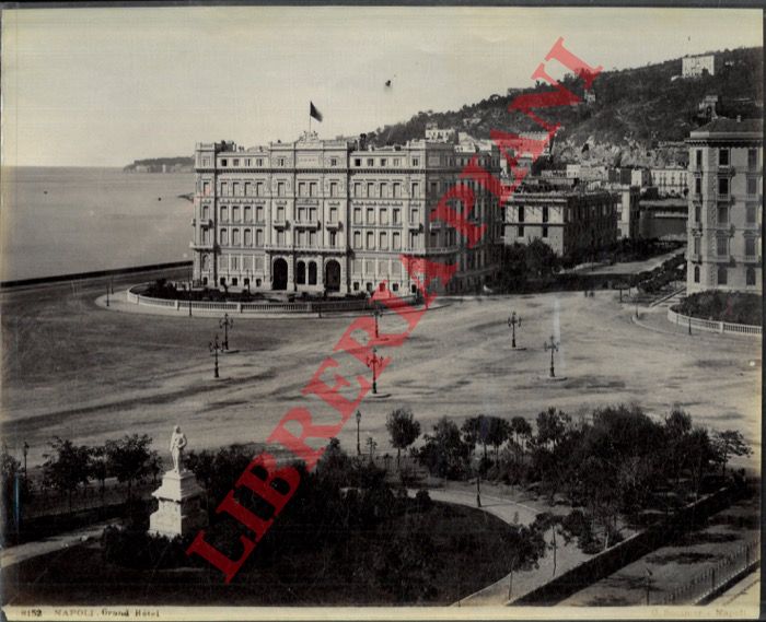 Sommer. Napoli - - Napoli. Grand Hotel.