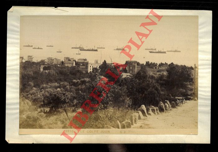 GJ Phot - - Le Golfe Juan (con navi alla fonda)