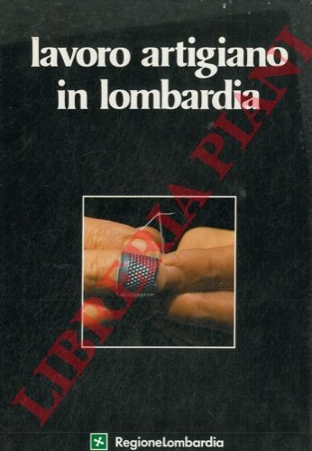 - - Lavoro artigiano in Lombardia.