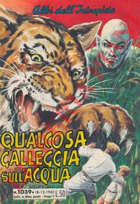 - - Qualcosa galleggia sull'acqua.
